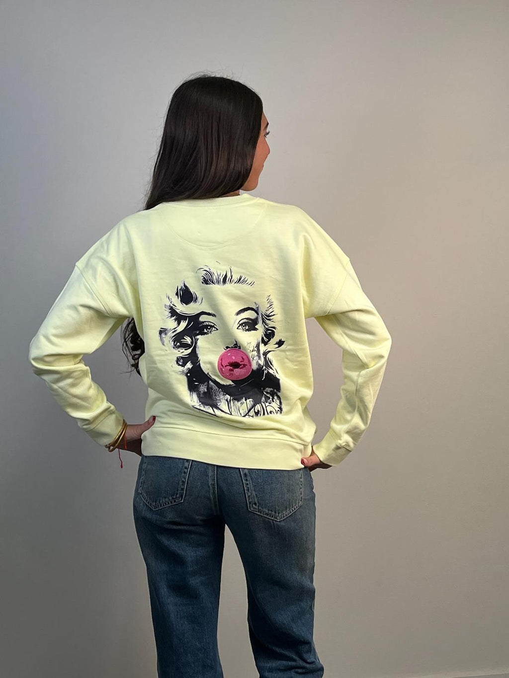 Marylin Yellow Sweatshirt (back)